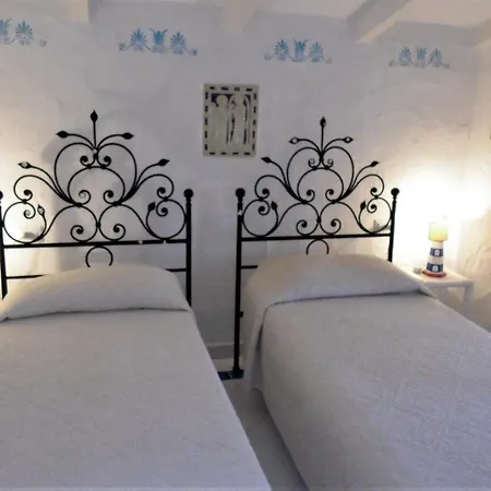 Corallina, Vista Mare Villa Olbia